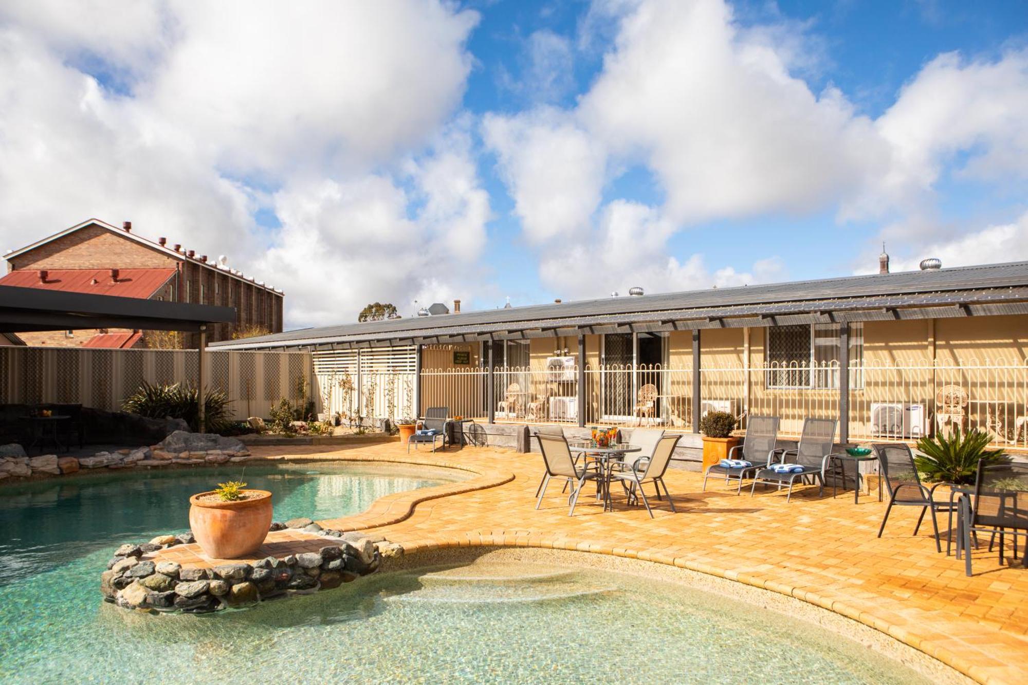 New England Motor Lodge Glen Innes Εξωτερικό φωτογραφία